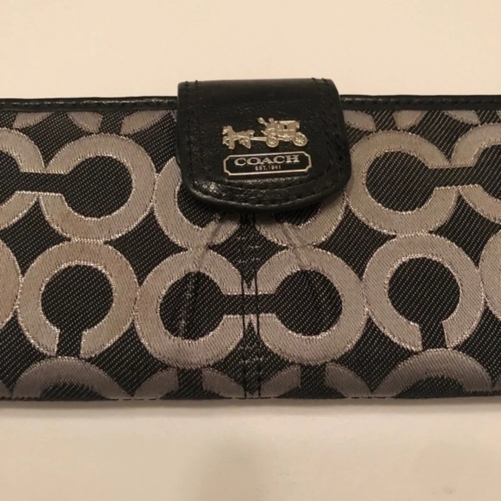 COACH Madison op art wallet